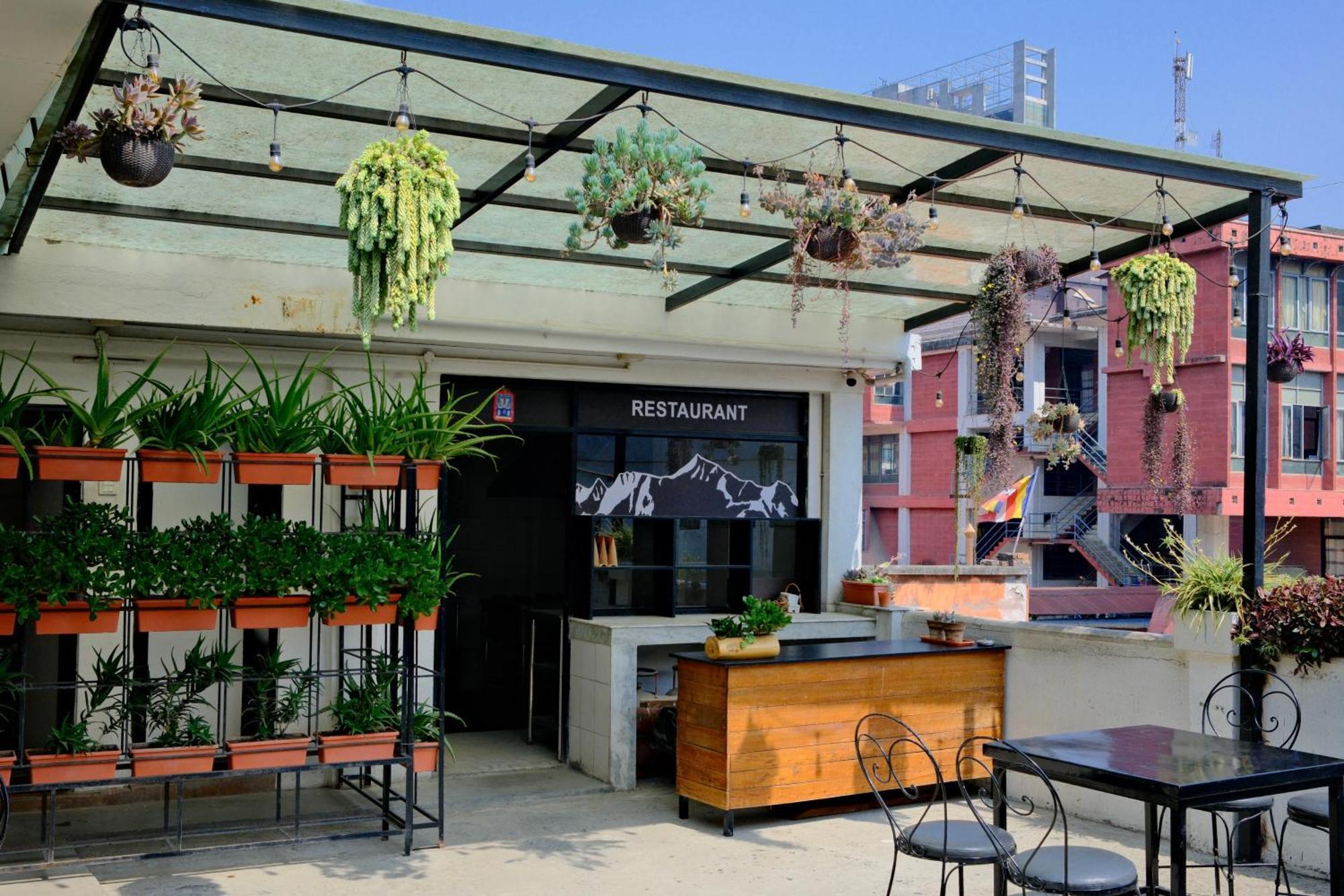 Yakety Yak Hostel Kathmandu Exteriör bild